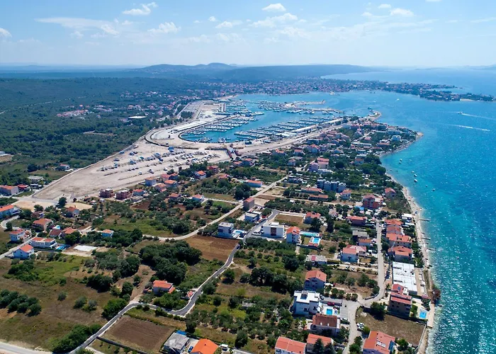Aqua Cabana 1