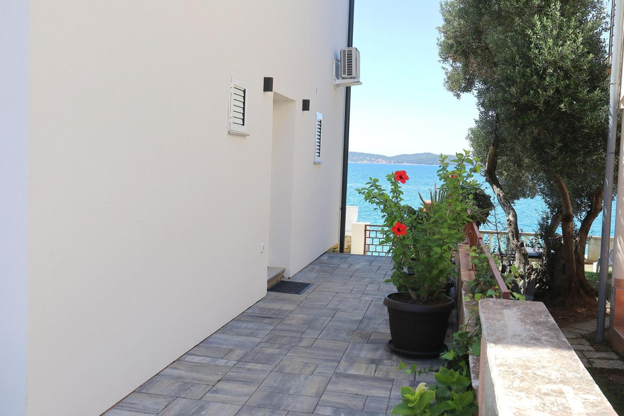 Aqua 1 Apartma