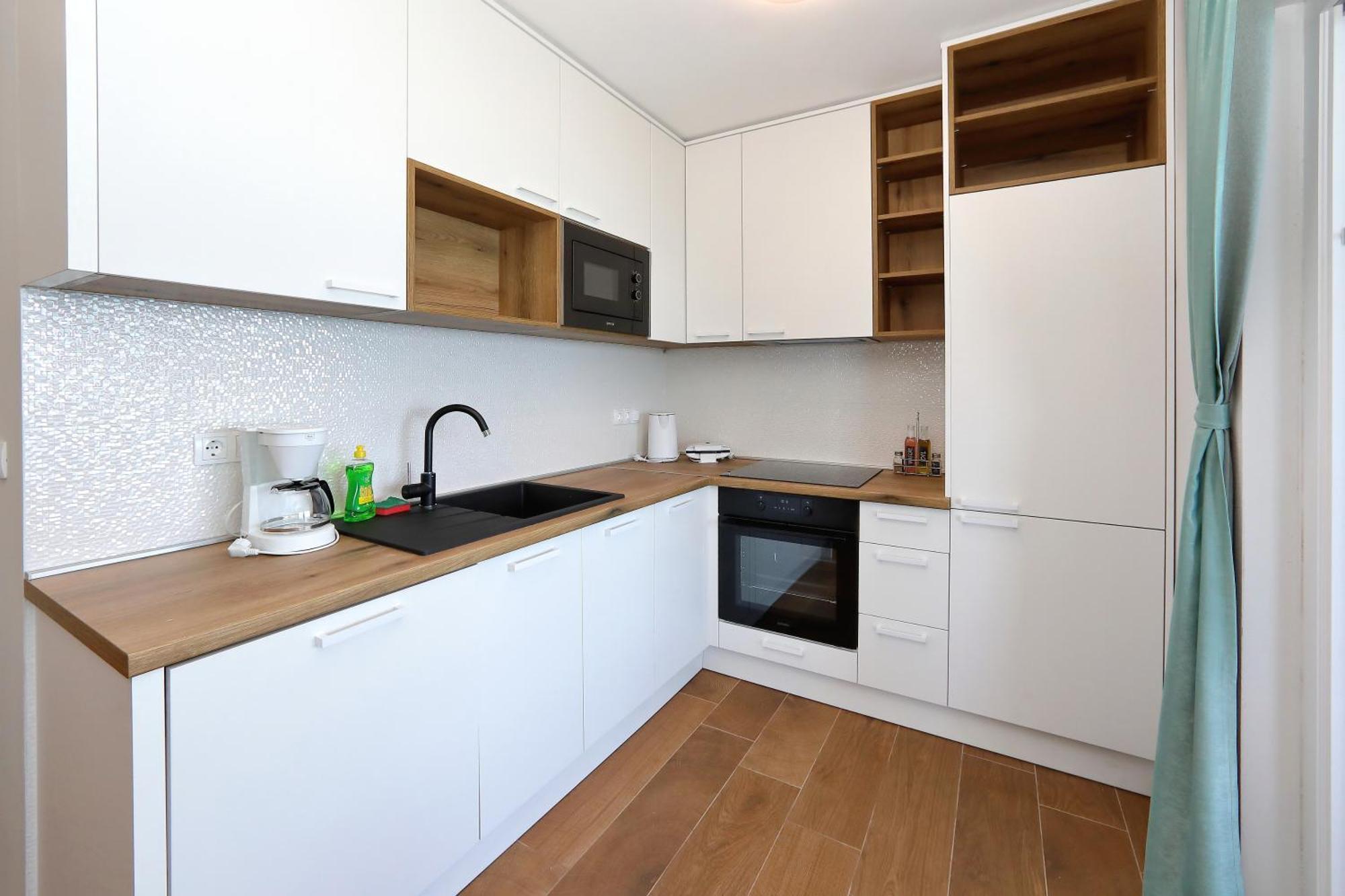 Aqua 1 Apartment