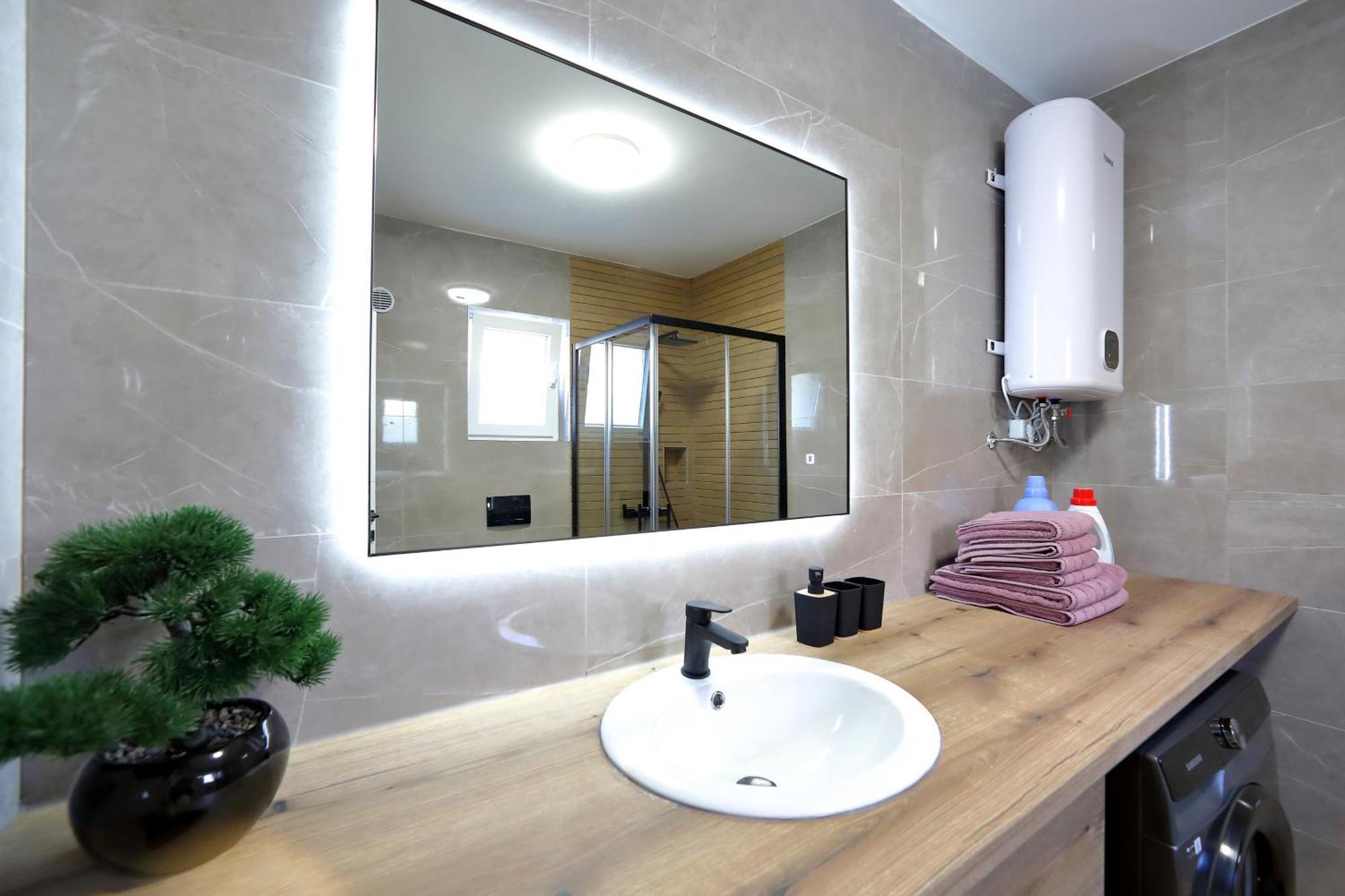 Apartment Aqua 1 *