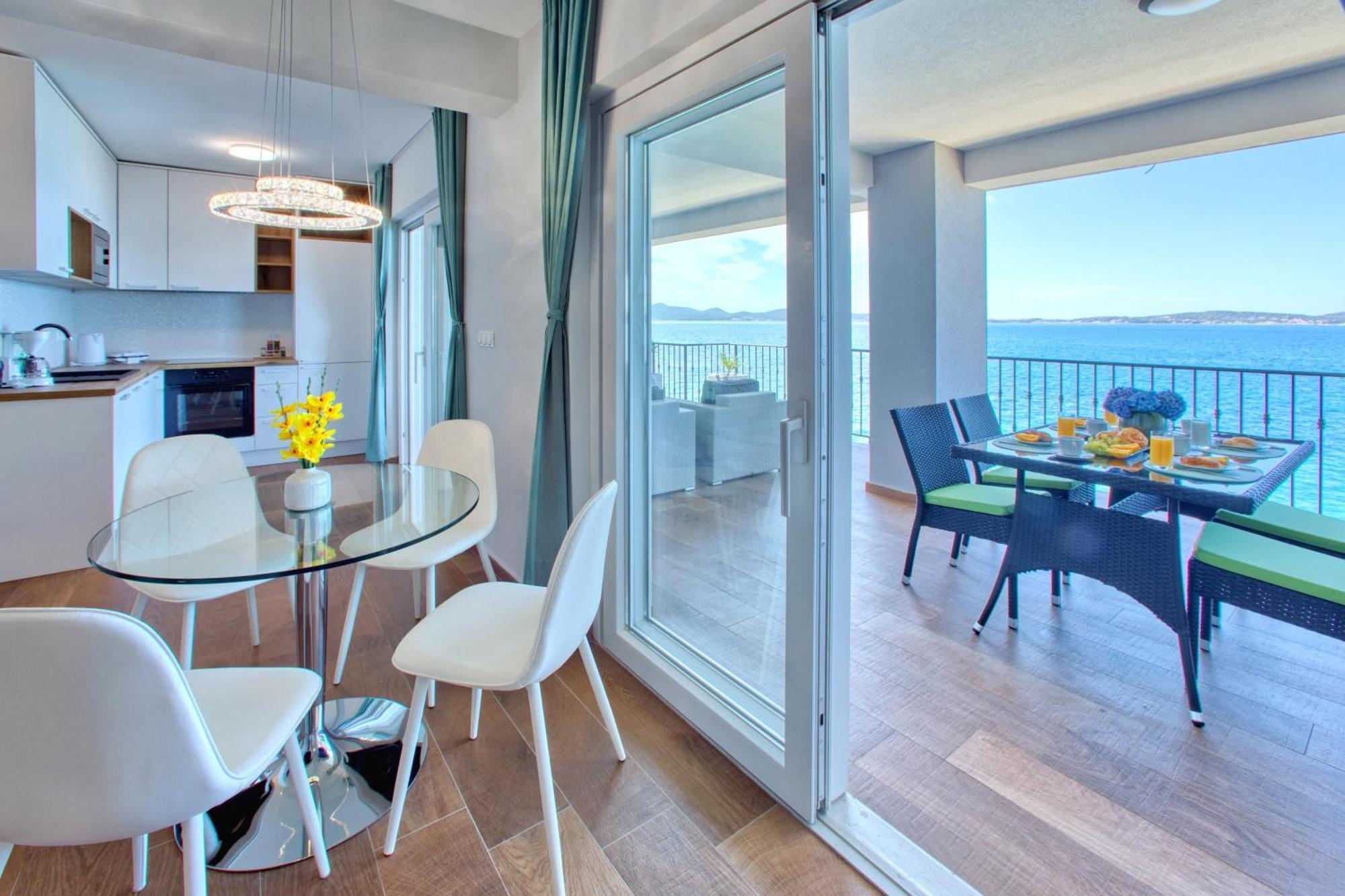 Aqua 1 Apartment