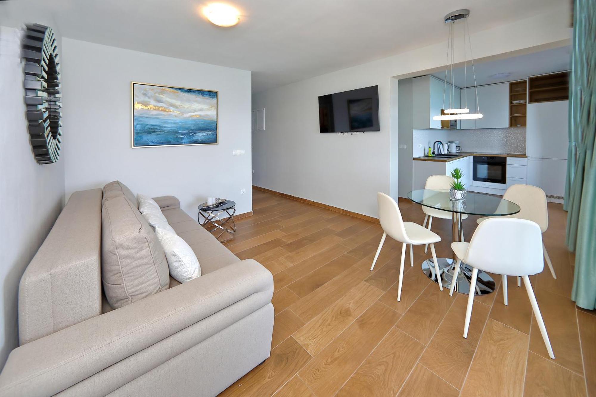 Appartement Aqua 1 *